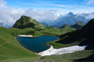 pyrenees_500X333_4